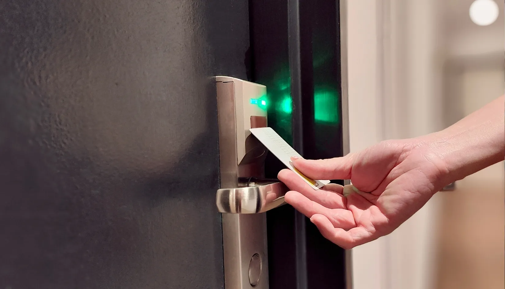 NFC Access Control Revolution: From RFID Cards to Mobile NFC